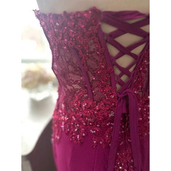 Faviana Glamour Gown Magenta Beaded Lace Corset Black Tie Prom Dress Size 6 - Picture 5 of 10
